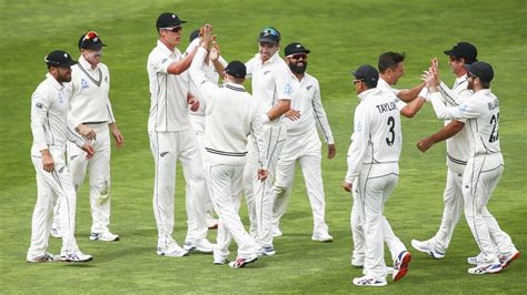 24. 3. 20. 35. -1.179. Get cricket scorecard of 2nd ODI, NZ vs IND, India in New Zealand 2022/23 at Seddon Park, Hamilton dated November 27, 2022. 